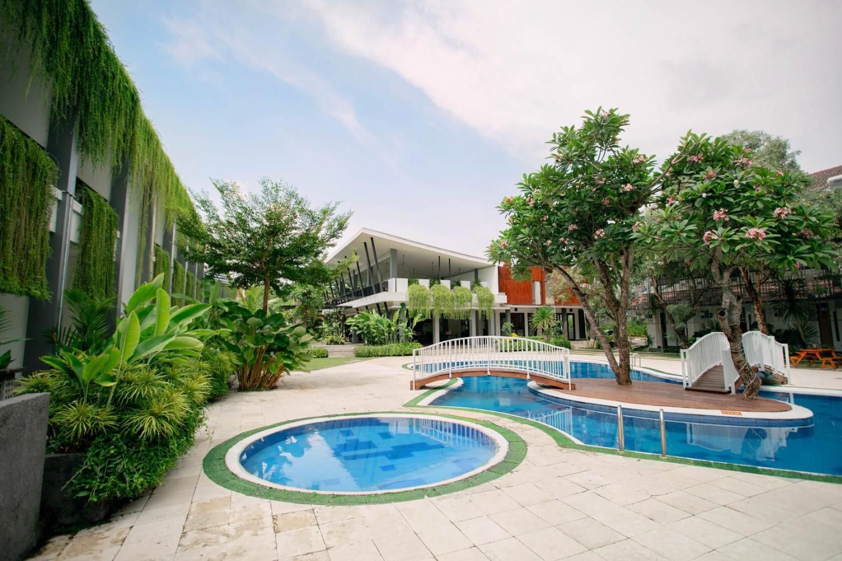 Lpp Garden Hotel Maguwo المظهر الخارجي الصورة
